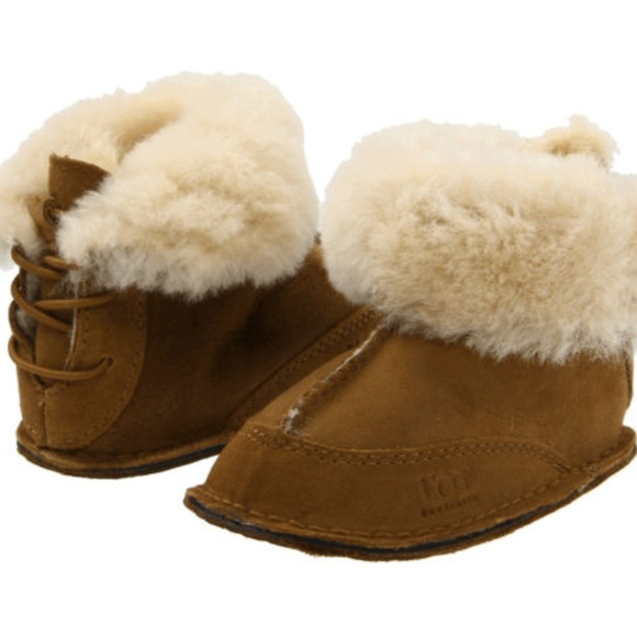 UGG Other - UGG Baby's Fleece-Lined Sheepskin Boo Boots M 4/5